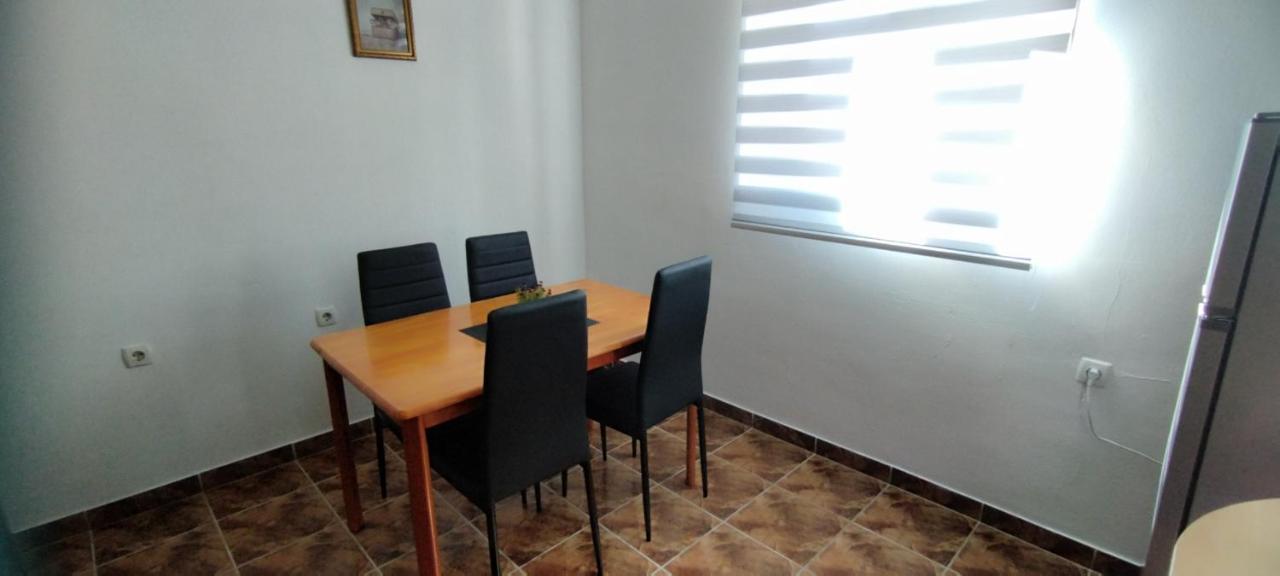 Apartments Andela Starigrad Paklenica Exterior foto